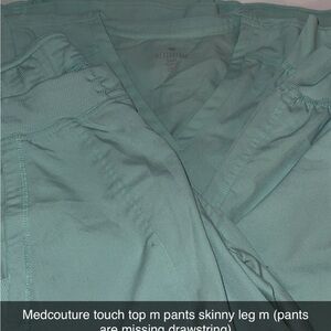 Med Couture Women's Scrub Set in Teal